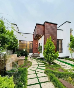 با یه چمدون لباس وارد ویلای شیک خودت شو