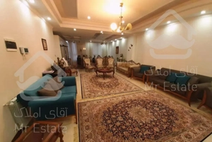 ۱۲۱ متر سه خواب/صادقیه/۱ ساله