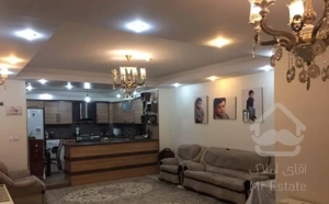 فروش آپارتمان ۱۰۱ متری واقع در زیبادشت