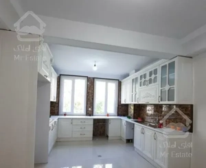 آپارتمان ۷۵ متر ۲ خواب ((چهار باغ شرقی))