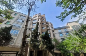 پارک قیطریه 123متر طبقه آخر / شخصی‌ساز