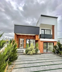 ویلا مدرن ۸۰۰میل‌یون زیرقی‌مت/شرایط۱۲ماهه