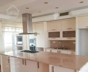 ۷۰مترسعادت اباد