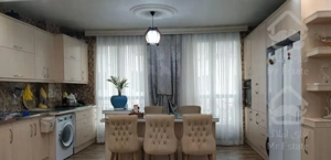 100متر/بدون مشابه /چهارباغ شرقی