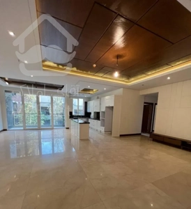 180 مـتر 3 خـواب / ابــن ســینا / کلید نخورده