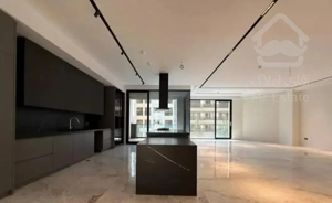 ۱۳۰متر سه خواب فول امکانات،قلب شهرآرا