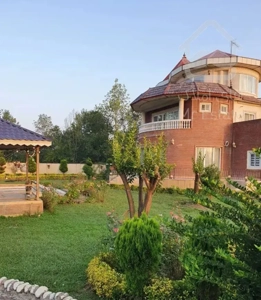 ویلا تریبلکس2300متری لوکس ویو 360درجه