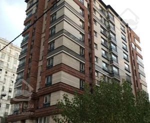 واحد ۱۲۰ متری دریاچه