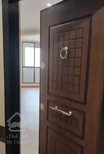 مرکز فروش۱۱۷ متری ۲ خوابه شهرک  خرازی منطقه۲۲