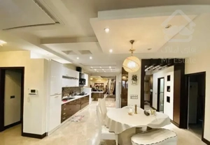 ۱۵۰متر لوکس ترین منطقه عظیمیه /بالکن قابل چیدمان