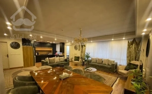 ۱۰۰متری/چهارباغ غربی/سرمایه گذاری/سالن پرده خور