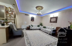 ۶۲متر/با آسانسور و بالکن/خوش نقشه و شیک/سال ساخت۹۲