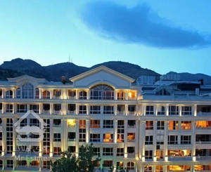 فروش تنها واحد فروشی این ساختمان