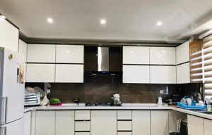 آپارتمان ۱۱۲ متری تک واحدی طبقه آخر