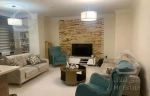 سعادت آباد ۸۳ متر، برج