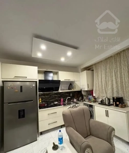 ۵۰ متر سه راه طالقانی همکف