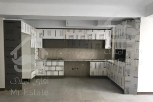 ۸۱متر نوساز تخلیه اسانسور جواز ساخت