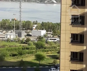 واحد ۱۲۶ متری، ۳ خوابه، جنوبی و رو به دریاچه