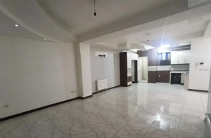 130متر/سه خواب/خوش نقشه/فول امکانات/معلم