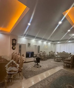 114متر/2خواب/کم واحد/سرتاسرپرده خور/تاپ لوکیشن عدل