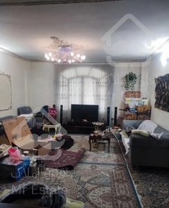 ۸۵متر۲خواب/همکف بازسازی شده/فلکه اول صادقیه