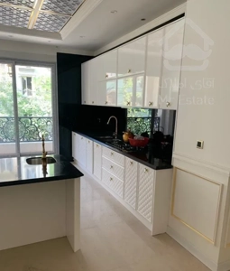 200متر نوساز کلید نخورده در سازمان برنامه شمالی