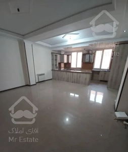 ۷۰ متر / ۸ ساله / رو به آفتاب / فردوس غرب