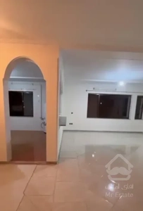 رهن اجاره واحد۱۷۰متری ۳ خواب تمیز عالی اول تلاتری