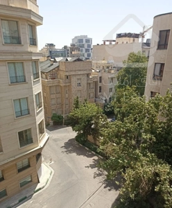 132متربهترین فرعی و لوکیشن درجه یک نیاوران یاسر