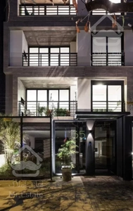 3 طبقه تکواحدی / خانه اصفهان/ رسالت / امام خمینی