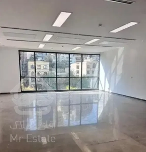 ۱۰۰ متر / نوساز / کلیدنخورده / خوش نقشه