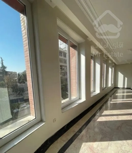 ۱۴۰ متر ساسان/ ۲ پارکینگ / مشاعات فعال