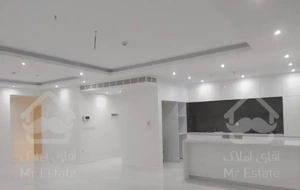 ۱۱۴ متر/۳ خواب/فول امکانات/سالن پرده خور