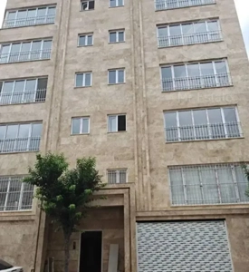 آپارتمان ۱۳۰متری سه خواب طبرسی