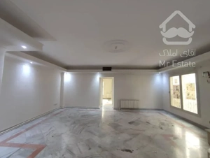 ۸۰ متر ۲خواب ۹ساله سالن پرده خور در سازمان برنامه