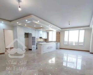 ۱۲۴ متر/ ۳ خواب/ خوش نقشه/ لوکیشنی با اصالت)