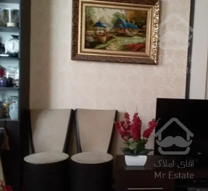 آپارتمان شمالی  مستر کمد نزد ایستگاه و مرکز خرید