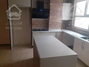 اجاره و رهن آپارتمان ولنجک 80  متر لوکس