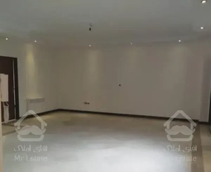 اپارتمان 94 متری، لوکیشن ، مناسب سرمایه گذاری