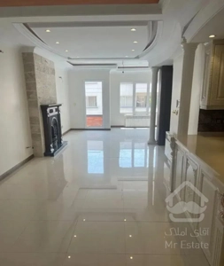 دیباجی / ۸۰ متر / ۲ خواب / طبقه پنجم