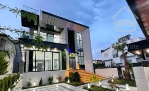 ۳۵۰متر ویلا مدرن/ نوشهر شهرکی با اصالت/استخردار