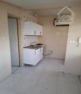 ۳۶ متر بر رسالت/نرسیده به همایی/طبقه سوم