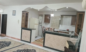 آپارتمان حیاط دار