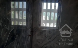 سه طبقه واحد نوساز ۱۲۴ متری کلید نخورده