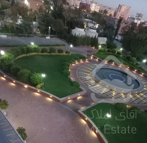برج تهران،شهرک غرب۳خواب،۸۰۰۰متر محوطه،آگهی از مالک