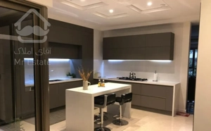 آپارتمان ۸۵ متری تمیز و کم واحد