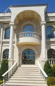 ۱۰۰۰ متر ویلا در حد‌نوساز شهرک غرب