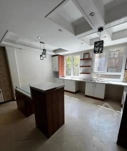 ۱۱۰متر دوخواب ۸ساله دبستان