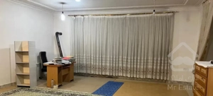 تک واحده ۱۳۰ متری بر خیابان ملک الشعرا