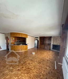 ظفر ۱۶۵متر طبقه۳ دو تراس بزرگ